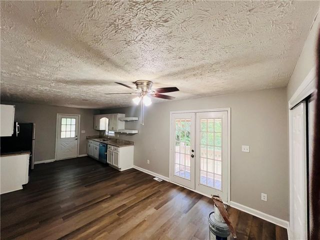260 New Hope Drive, Mcdonough, GA 30252
