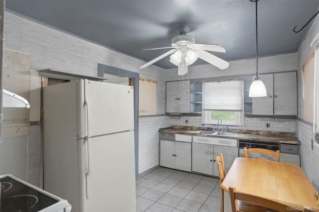 47 Weyants Lane, Newburgh, NY 12550