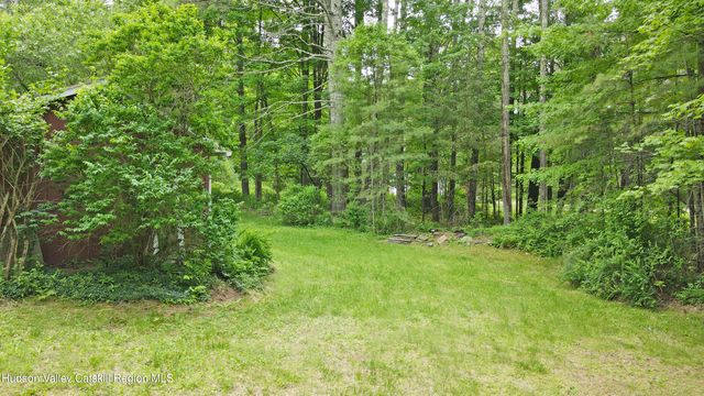 18 Elting Lane, Woodstock, NY 12409