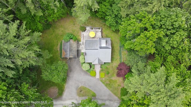 18 Elting Lane, Woodstock, NY 12409