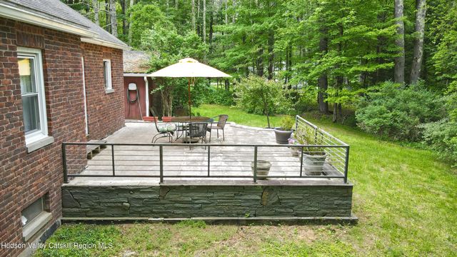 18 Elting Lane, Woodstock, NY 12409