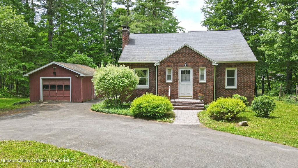 18 Elting Lane, Woodstock, NY 12409
