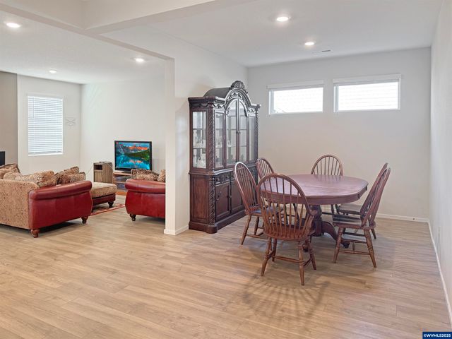 4748 Astronaut Av NE, Salem, OR 97305