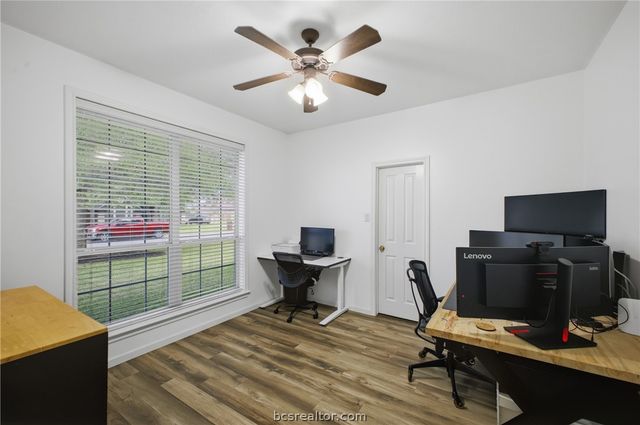 3714 Bridle Trails Court, College Station, TX 77845