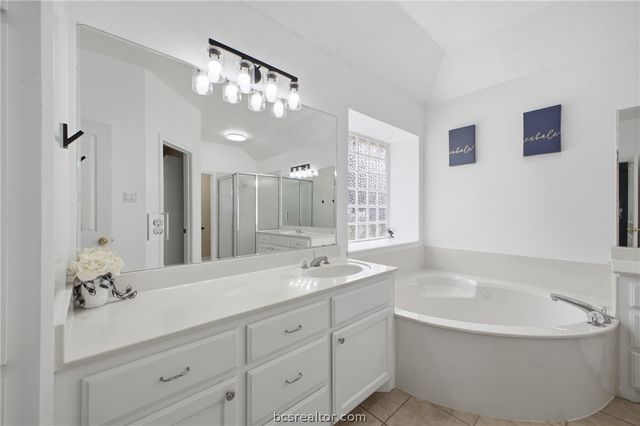 3714 Bridle Trails Court, College Station, TX 77845