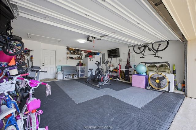 3714 Bridle Trails Court, College Station, TX 77845