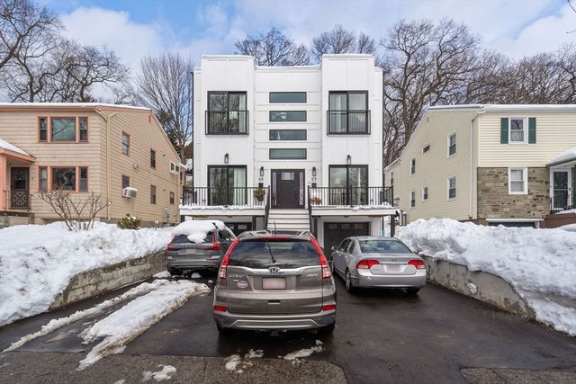 57-59 Highland Rd 57, Brookline, MA 02445