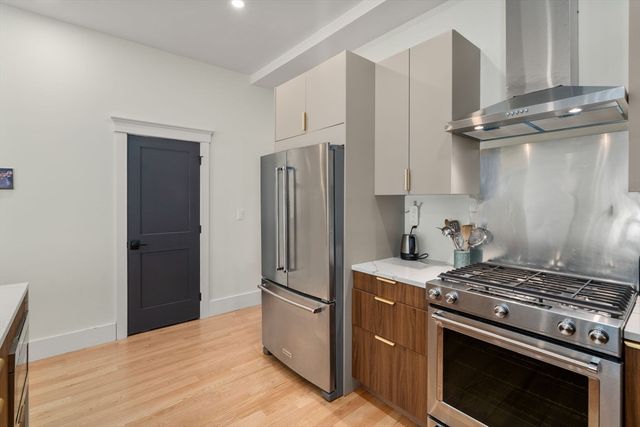 57-59 Highland Rd 57, Brookline, MA 02445