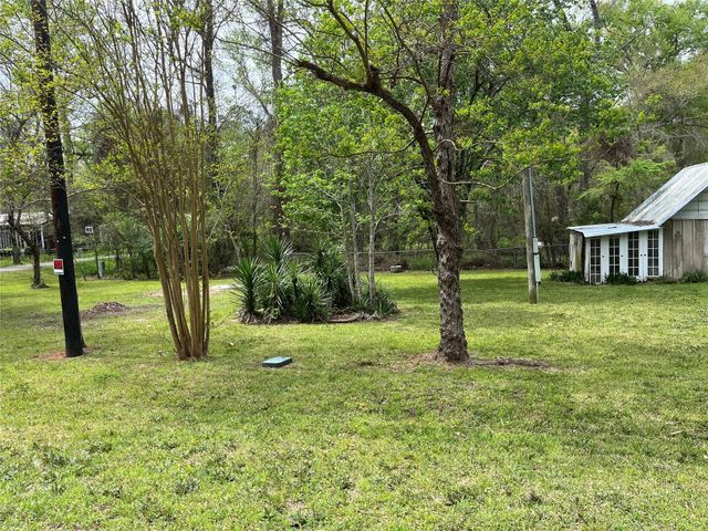 19995 Lakeway Lane, Montgomery, TX 77356