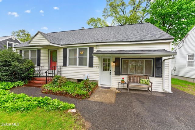 1026 Dudley Road, Rotterdam, NY 12303