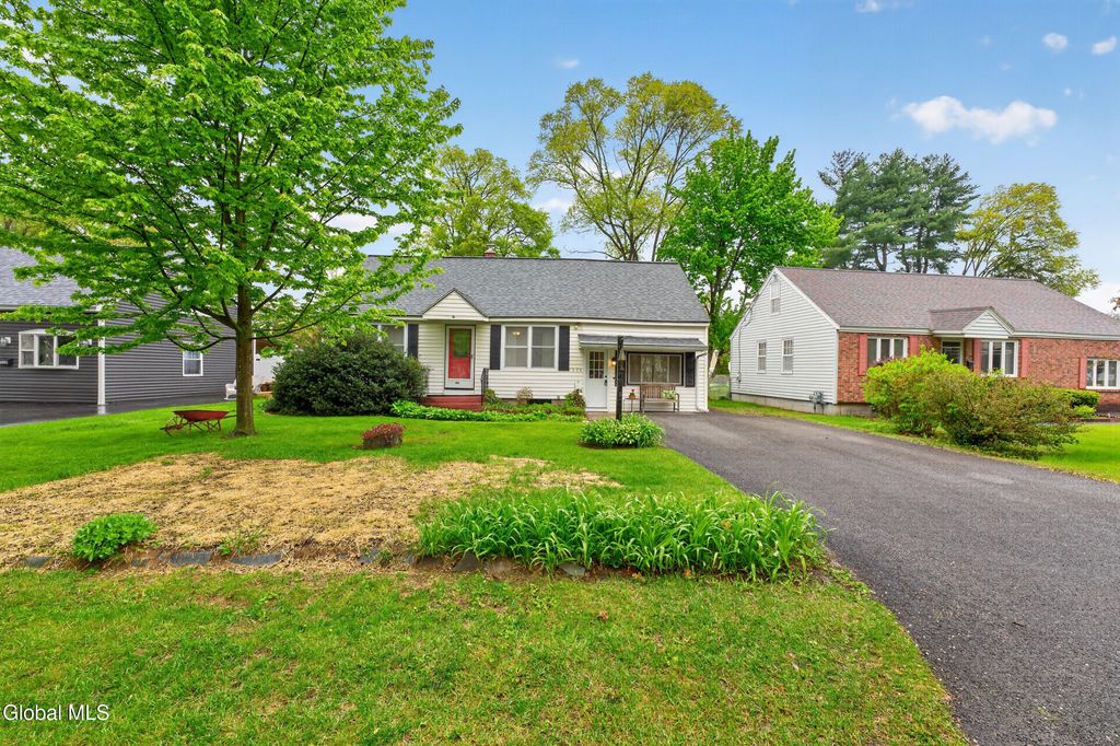 1026 Dudley Road, Rotterdam, NY 12303