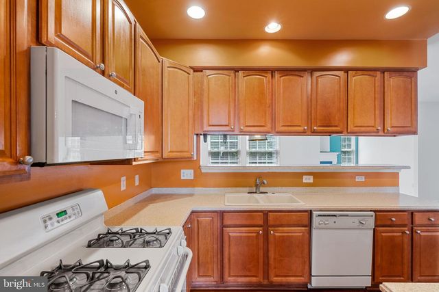 9023 BREWER CREEK PL, Manassas, VA 20109
