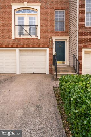 9023 BREWER CREEK PL, Manassas, VA 20109