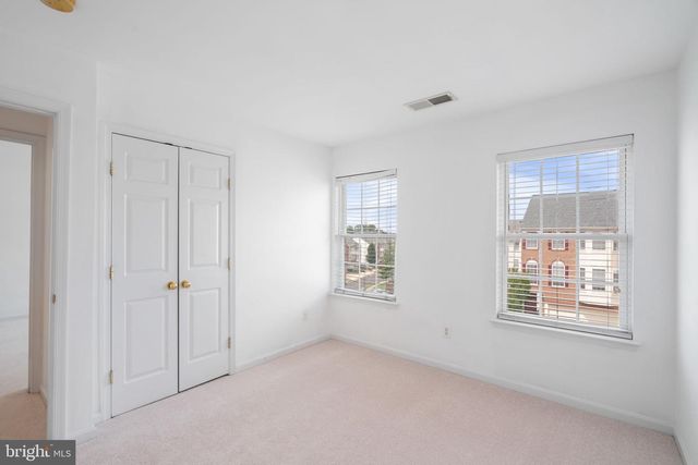 9023 BREWER CREEK PL, Manassas, VA 20109