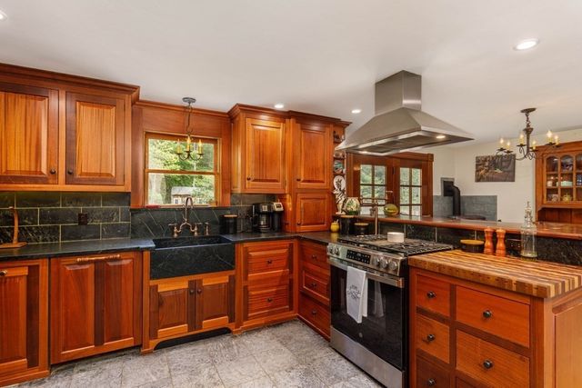 185 Elm Street, Templeton, MA 01436