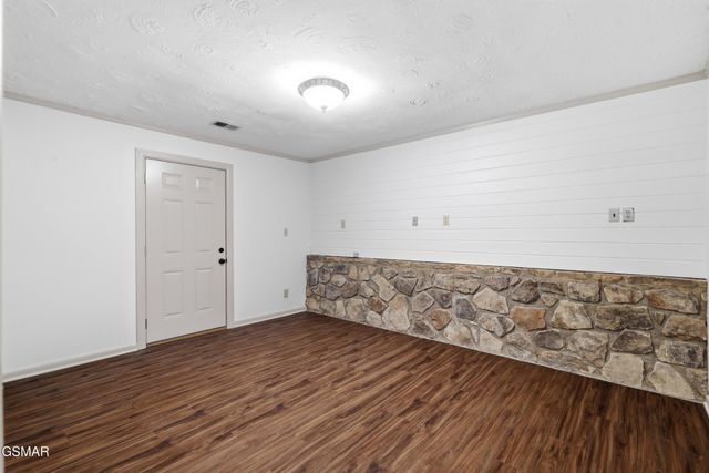 220 Seaton Drive, Gatlinburg, TN 37738