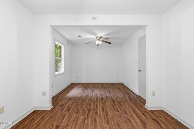 220 Seaton Drive, Gatlinburg, TN 37738