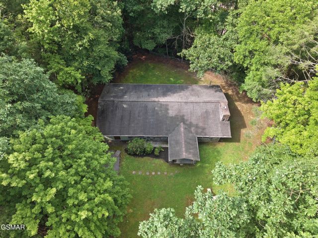 220 Seaton Drive, Gatlinburg, TN 37738