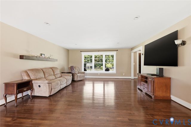 55 Morningside Rd, Cartersville, VA 23027