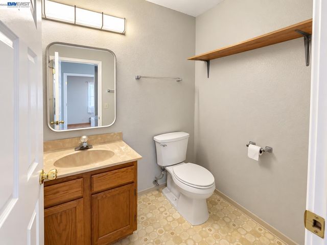 2401 Park Blvd 10, Oakland, CA 94606