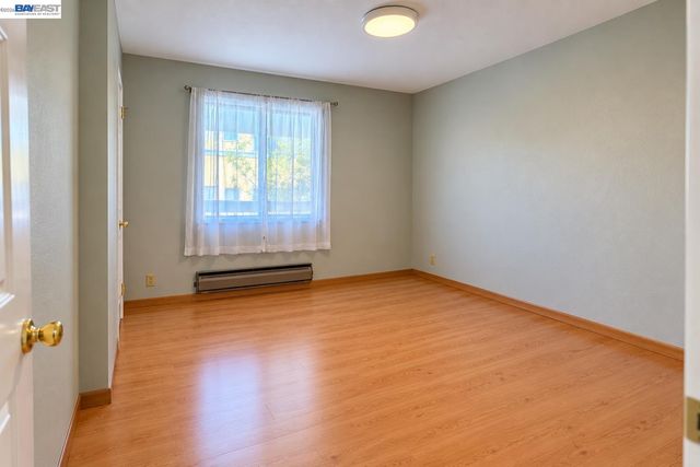 2401 Park Blvd 10, Oakland, CA 94606
