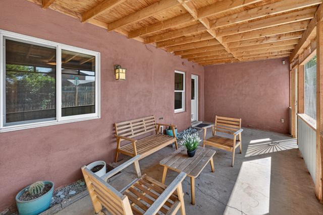 1564 Navajo Drive, Santa Fe, NM 87505
