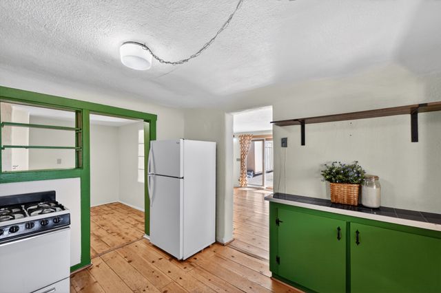 1564 Navajo Drive, Santa Fe, NM 87505