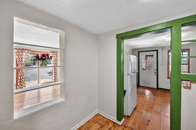 1564 Navajo Drive, Santa Fe, NM 87505