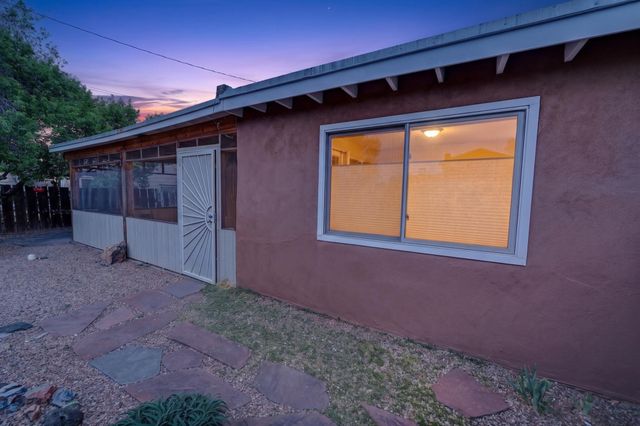 1564 Navajo Drive, Santa Fe, NM 87505
