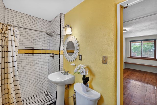 1564 Navajo Drive, Santa Fe, NM 87505