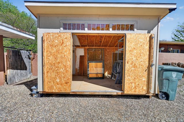 1564 Navajo Drive, Santa Fe, NM 87505
