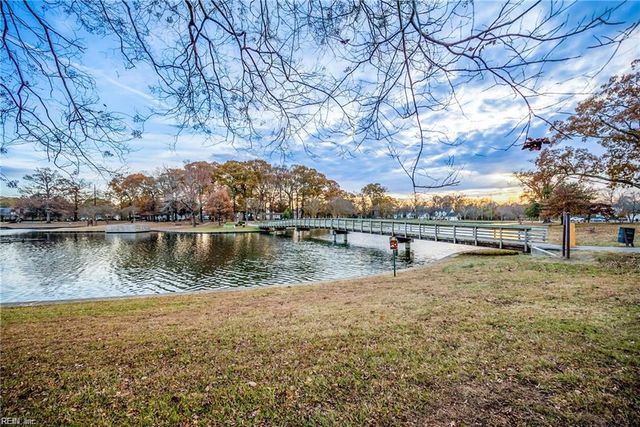 911 Holly AVE, Chesapeake, VA 23324