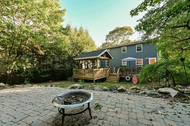 26 Brookside Ave, Lexington, MA 02421