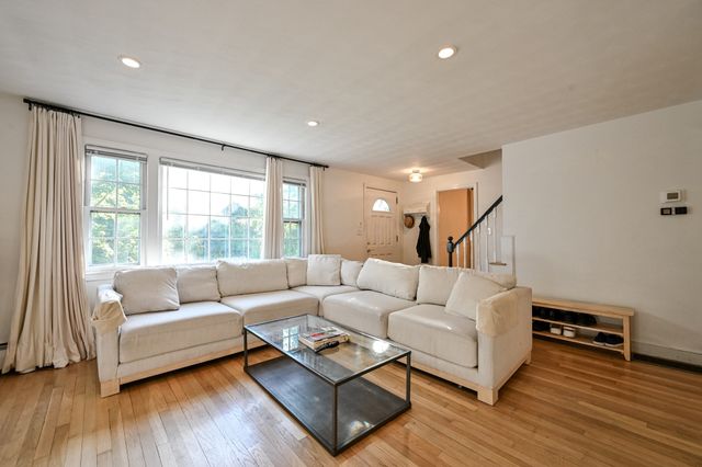 26 Brookside Ave, Lexington, MA 02421