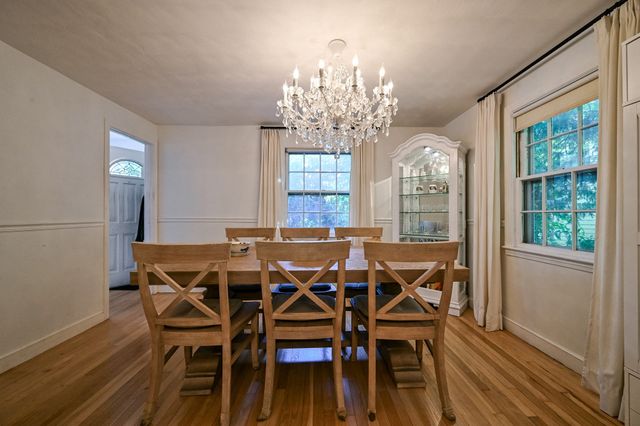 26 Brookside Ave, Lexington, MA 02421