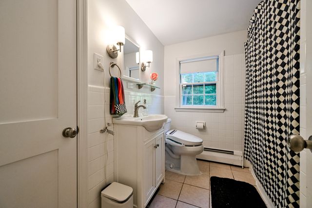 26 Brookside Ave, Lexington, MA 02421
