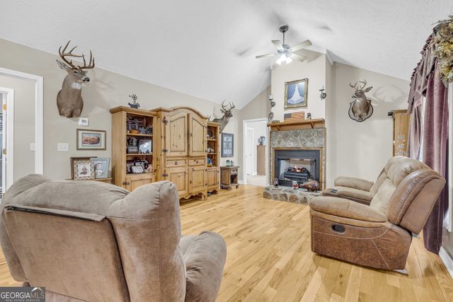 437 Broad River Church Road, Eastanollee, GA 30538