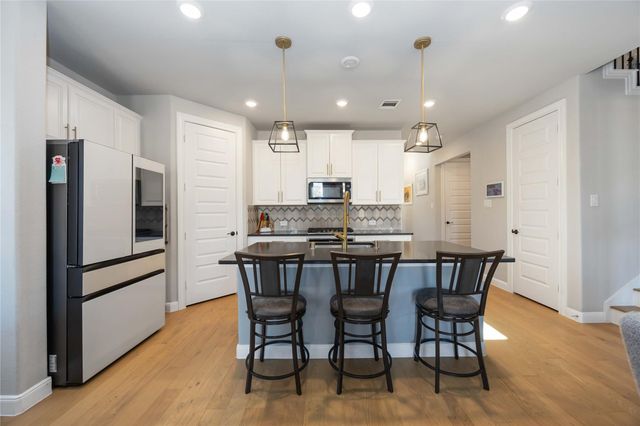 17728 Lake Cove Court, Conroe, TX 77316