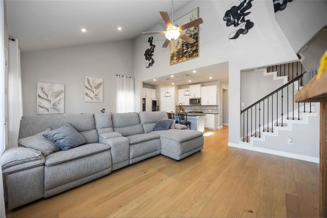 17728 Lake Cove Court, Conroe, TX 77316