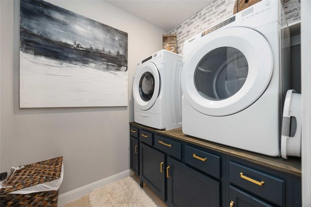 17728 Lake Cove Court, Conroe, TX 77316