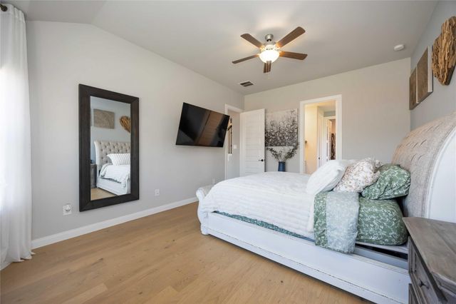 17728 Lake Cove Court, Conroe, TX 77316