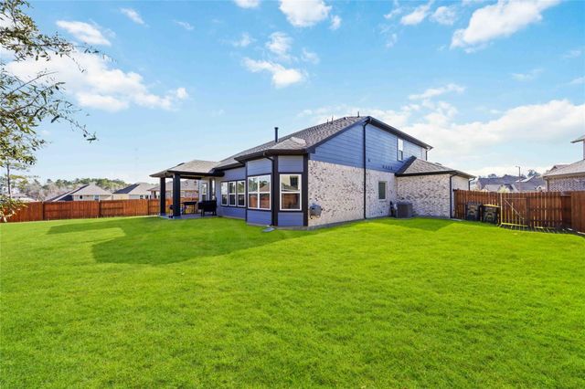 17728 Lake Cove Court, Conroe, TX 77316