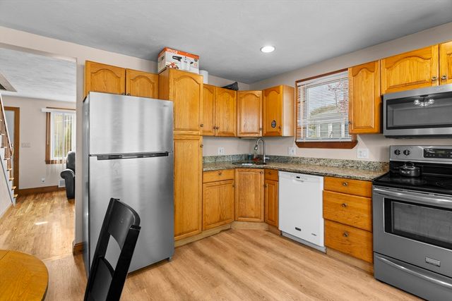 19-21 Bursley Rd, Weymouth, MA 02191