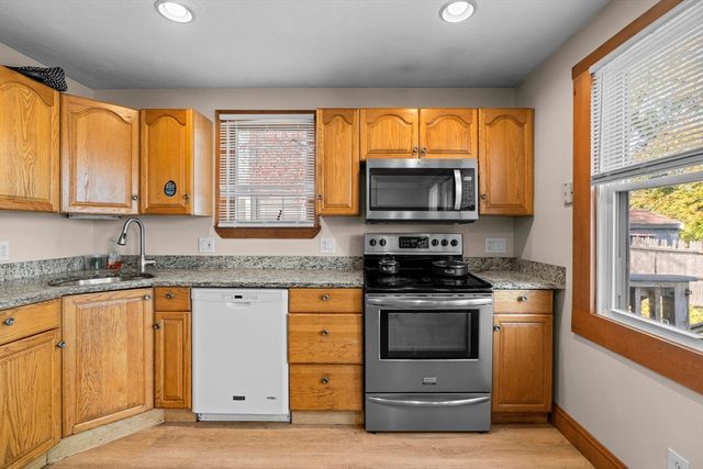 19-21 Bursley Rd, Weymouth, MA 02191