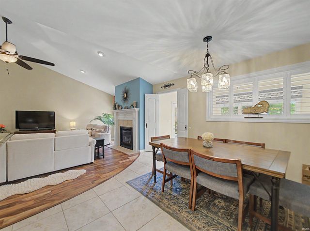 1617 Peach Court, Evansville, IN 47715