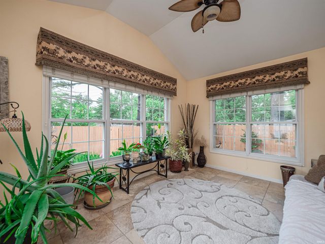1617 Peach Court, Evansville, IN 47715
