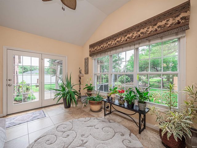 1617 Peach Court, Evansville, IN 47715