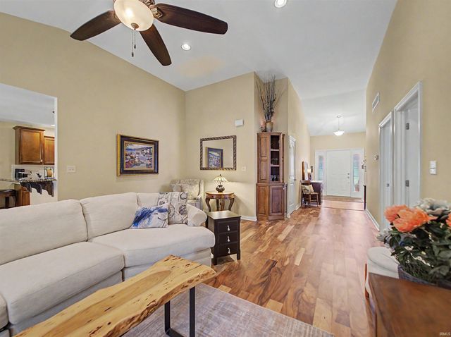 1617 Peach Court, Evansville, IN 47715
