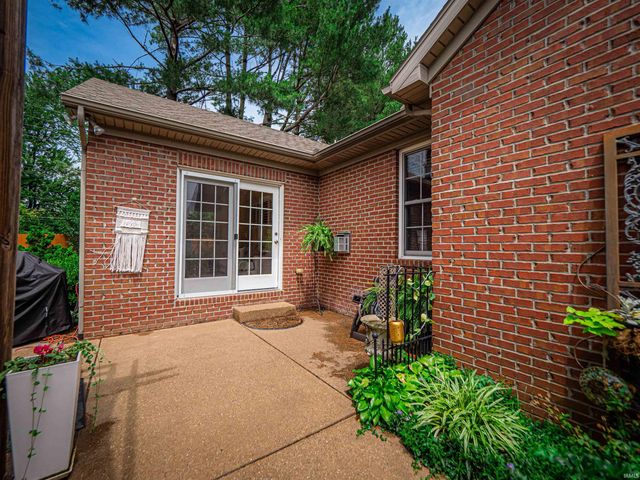 1617 Peach Court, Evansville, IN 47715