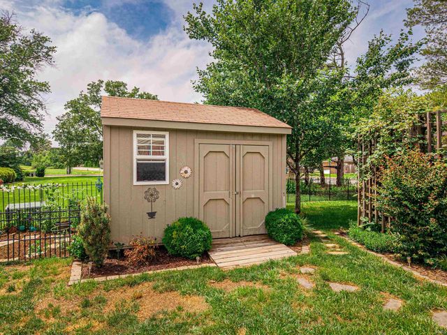 1617 Peach Court, Evansville, IN 47715